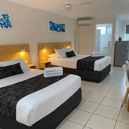 Tin Can Bay Motel Extérieur photo