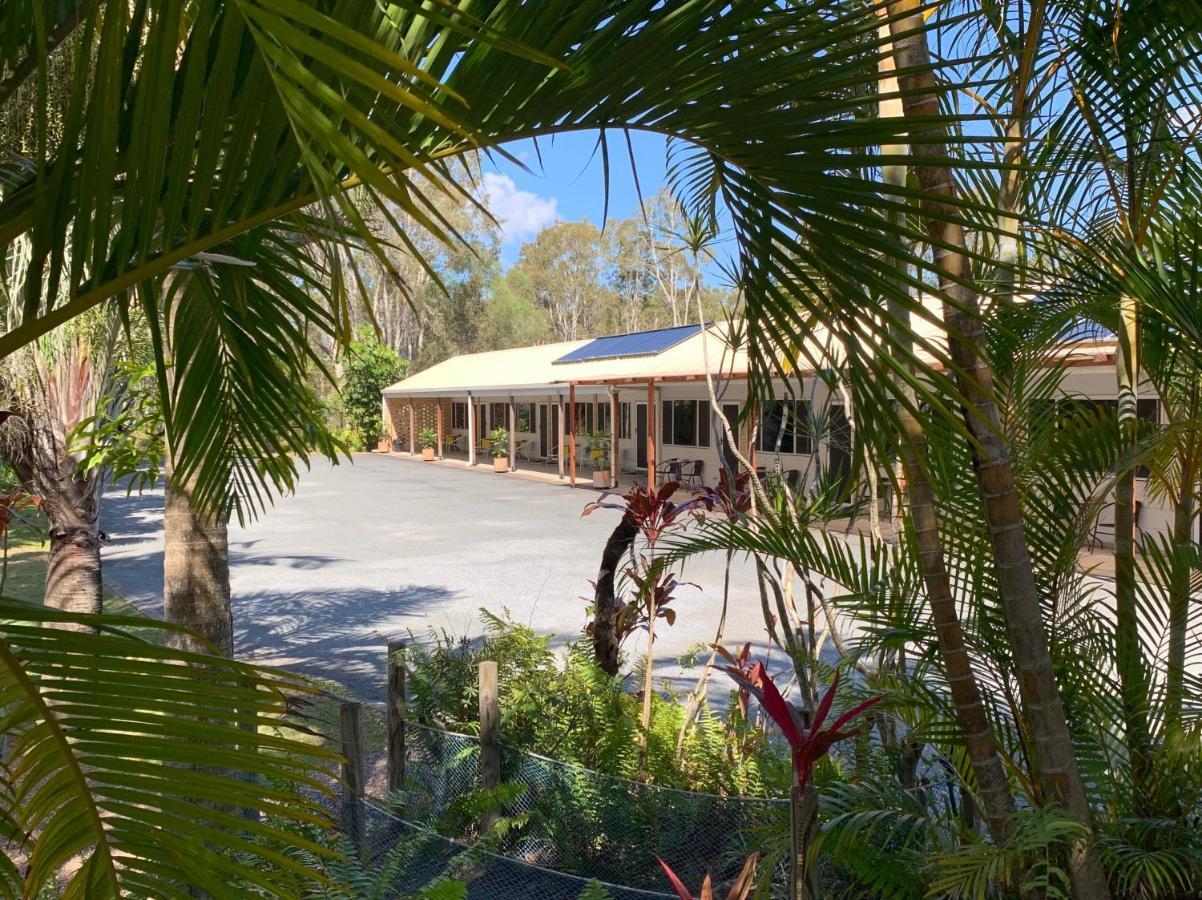 Tin Can Bay Motel Extérieur photo