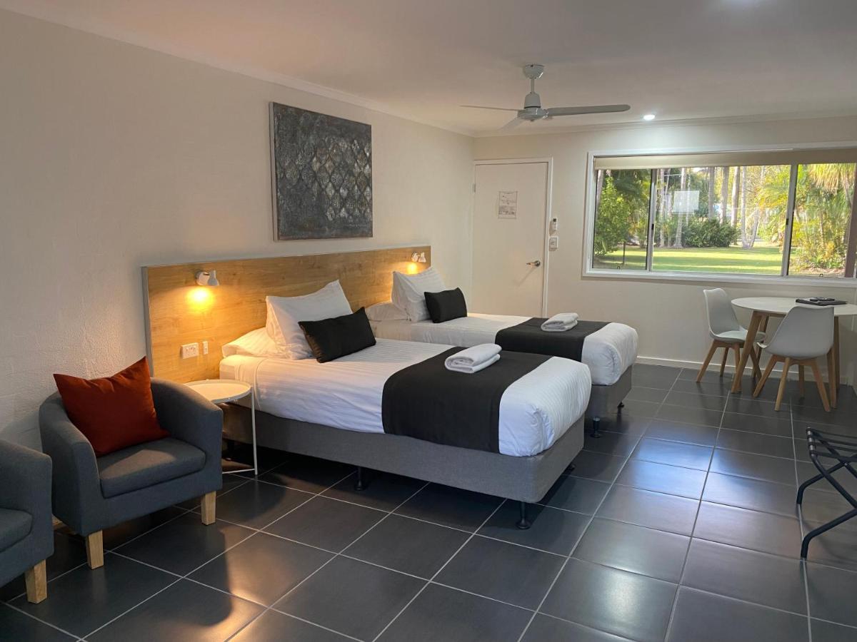 Tin Can Bay Motel Extérieur photo