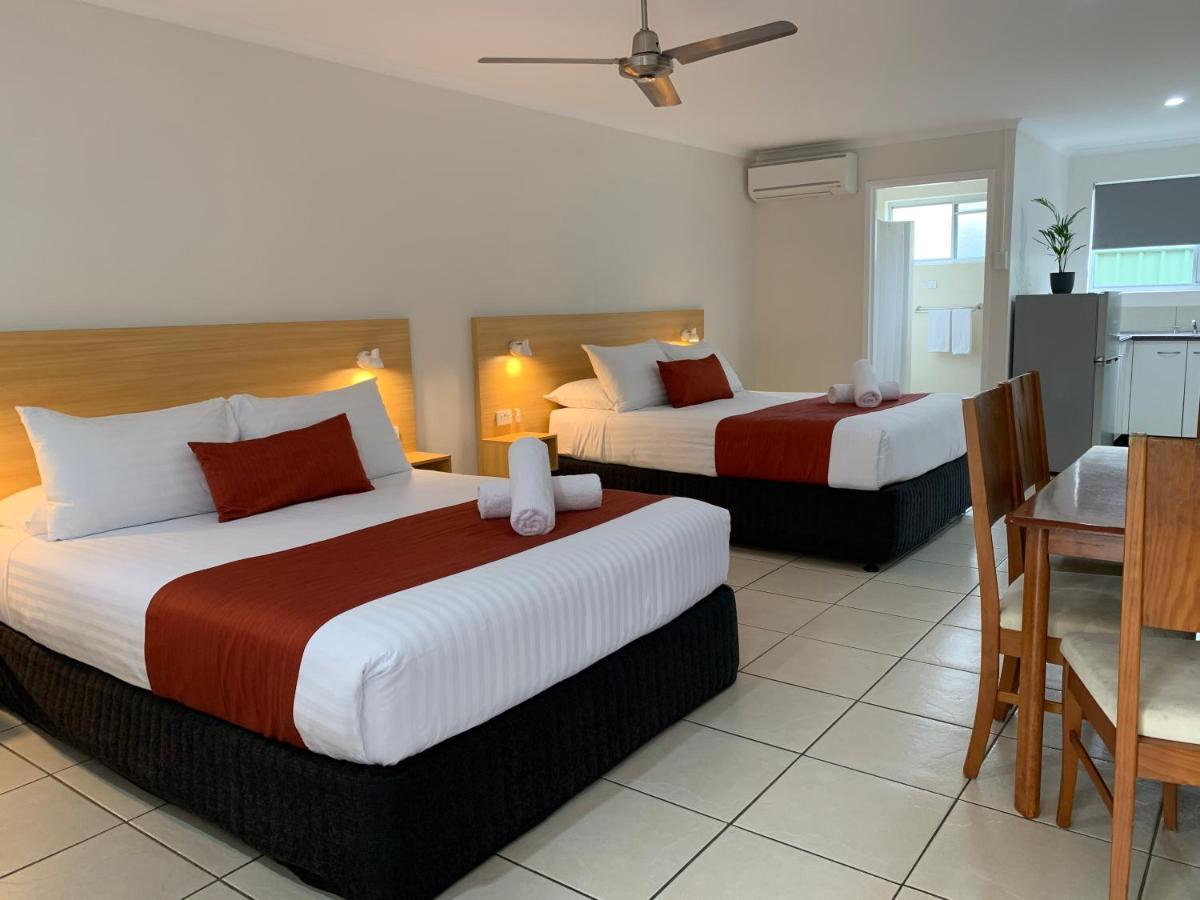 Tin Can Bay Motel Extérieur photo